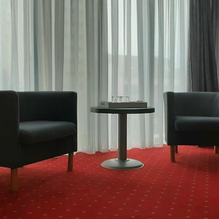 Hotel Corona Drobeta Turnu Severin Exteriér fotografie
