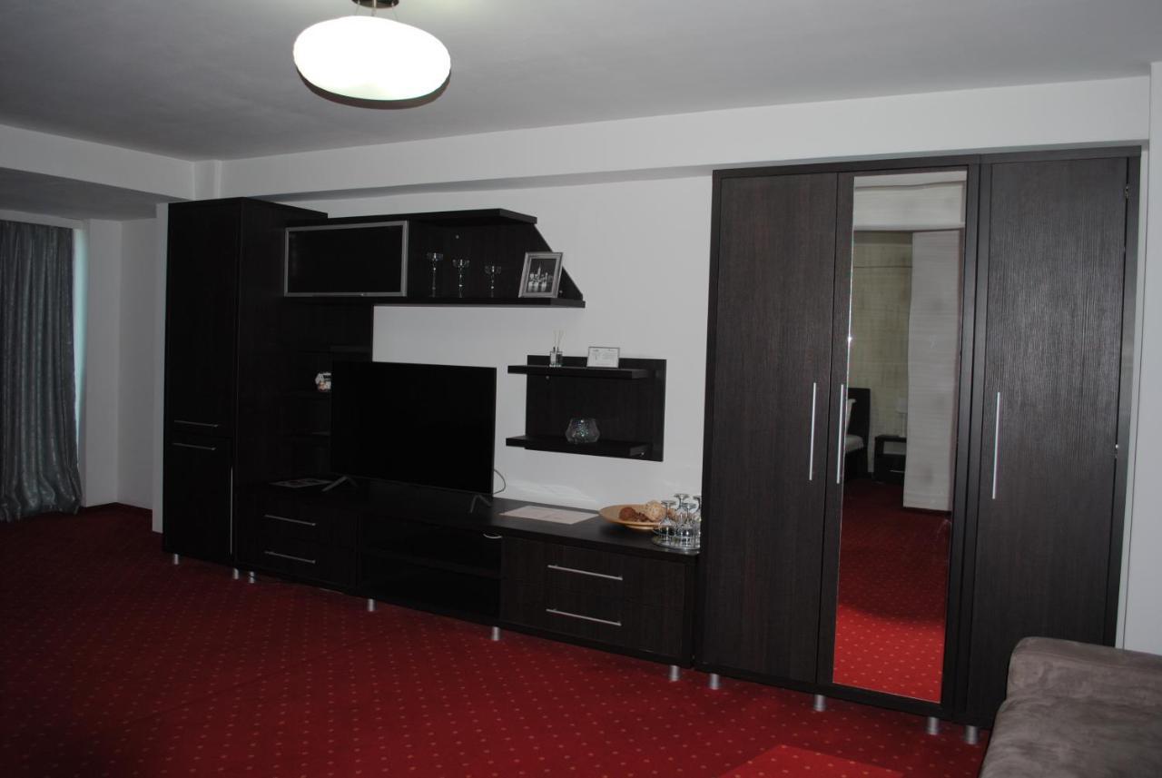 Hotel Corona Drobeta Turnu Severin Exteriér fotografie